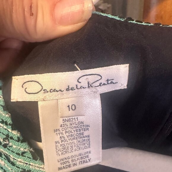 400. Oscar de la Renta Tweed Dress Size 10 - Picture 2 of 3